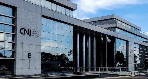 CNJ e CNMP aprovam novos penduricalhos para juízes e membros do MP