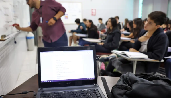 Fies: pré-selecionados têm até terça para complementar informações