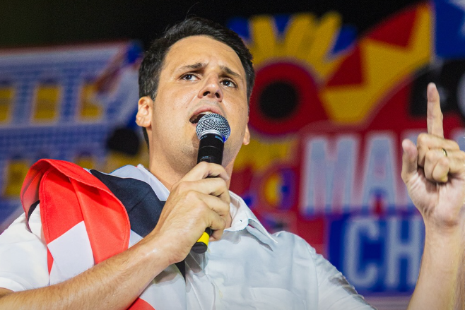 Orleans Brandão confirma liderança na disputa pelo governo
